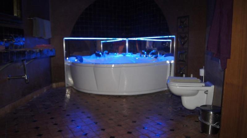 Hotel Riad เลียจ ภายนอก รูปภาพ