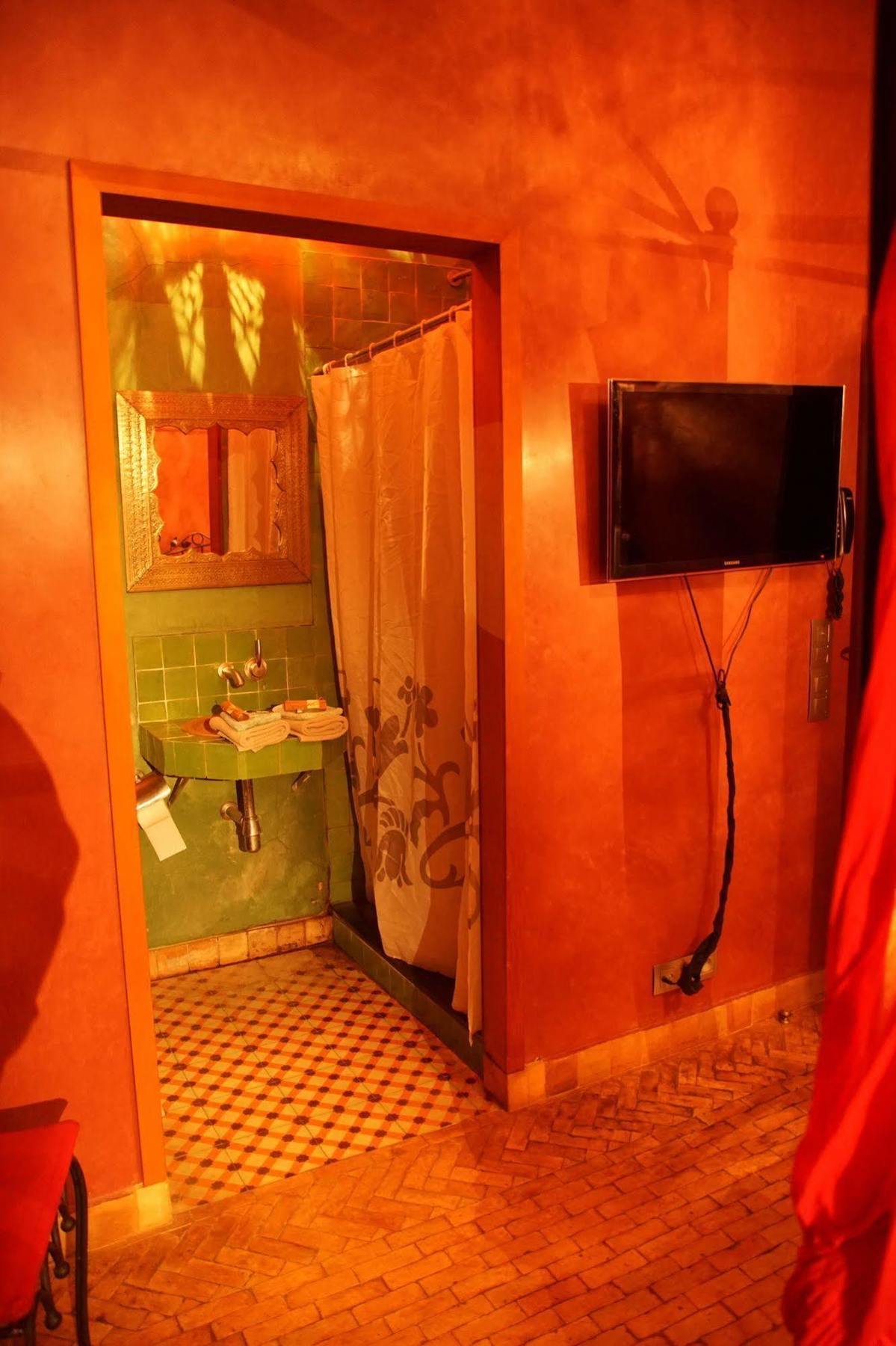 Hotel Riad เลียจ ภายนอก รูปภาพ