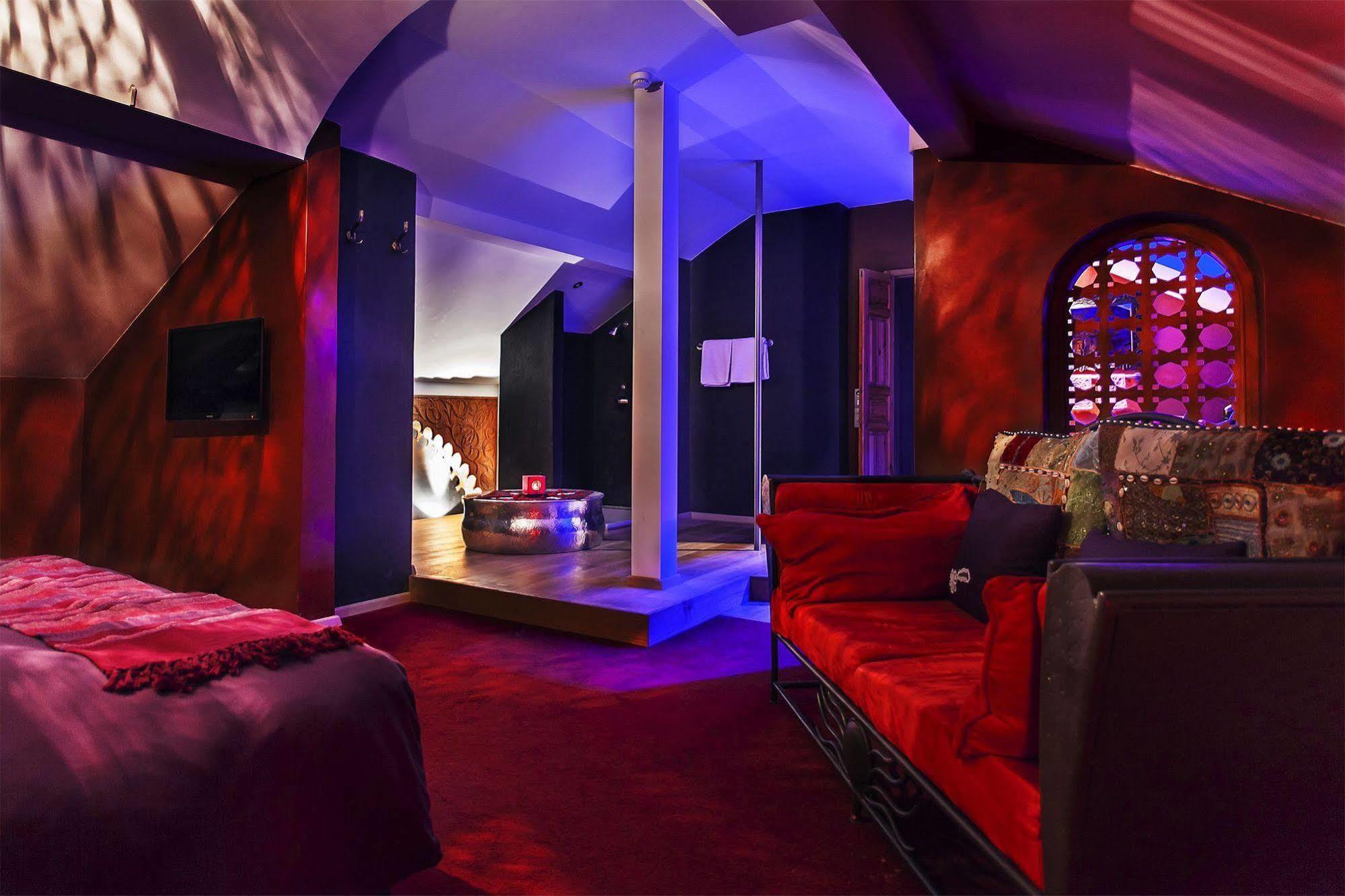 Hotel Riad เลียจ ภายนอก รูปภาพ